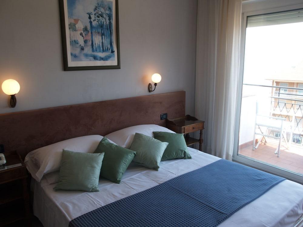 Hotel Moresco Diano Marina Dış mekan fotoğraf