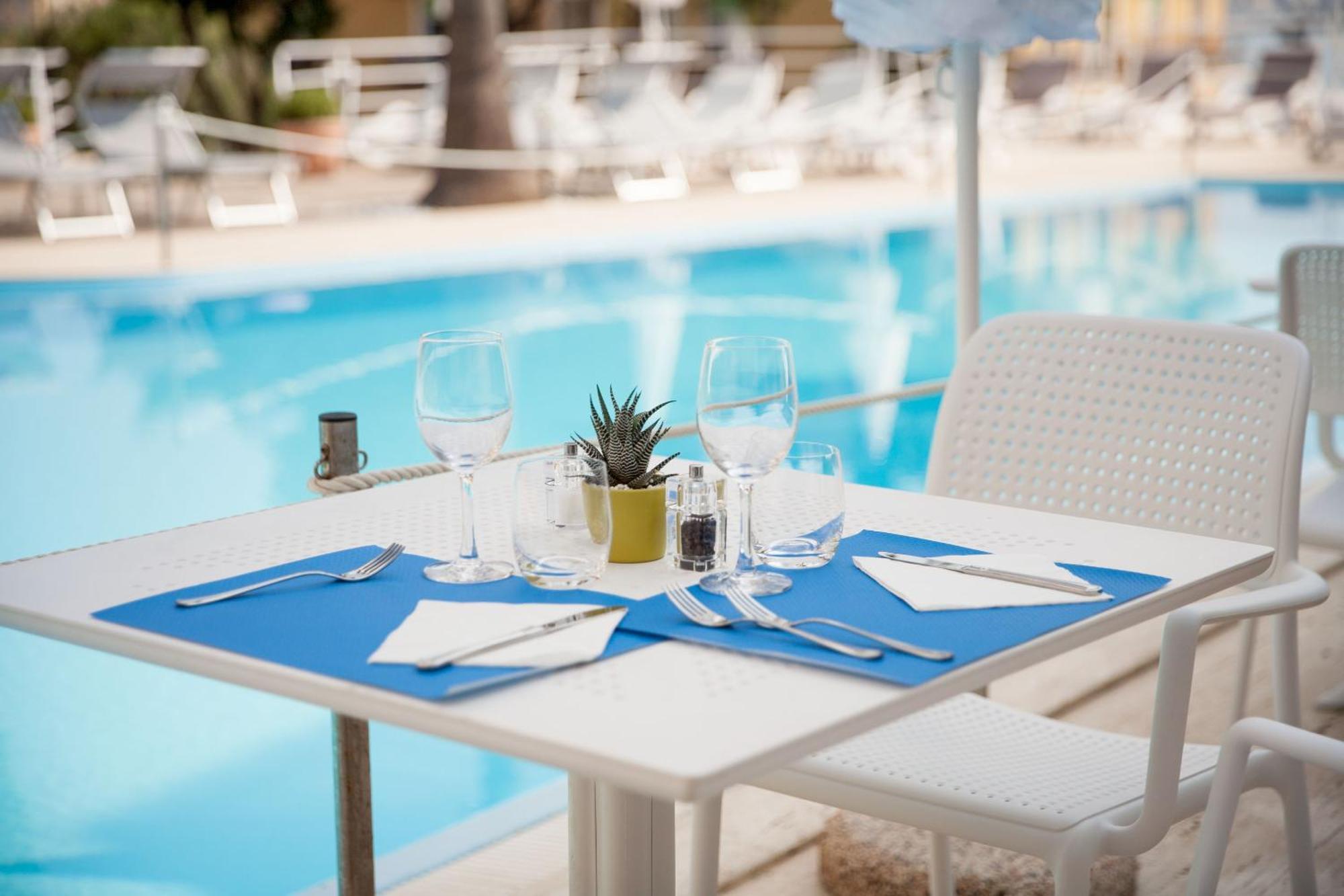 Hotel Moresco Diano Marina Dış mekan fotoğraf