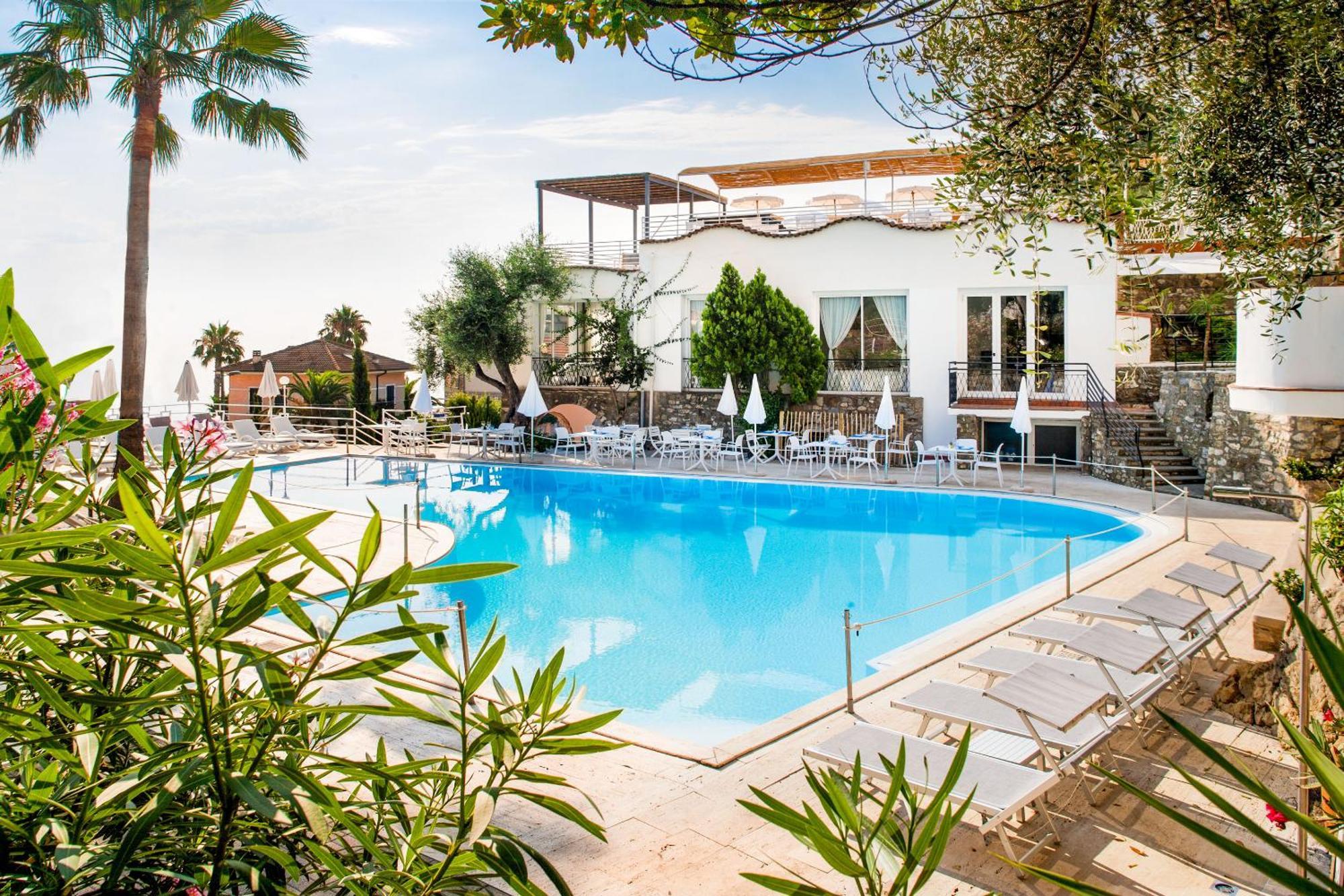 Hotel Moresco Diano Marina Dış mekan fotoğraf