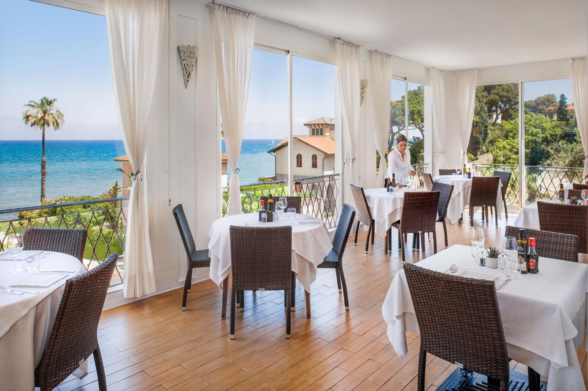 Hotel Moresco Diano Marina Dış mekan fotoğraf