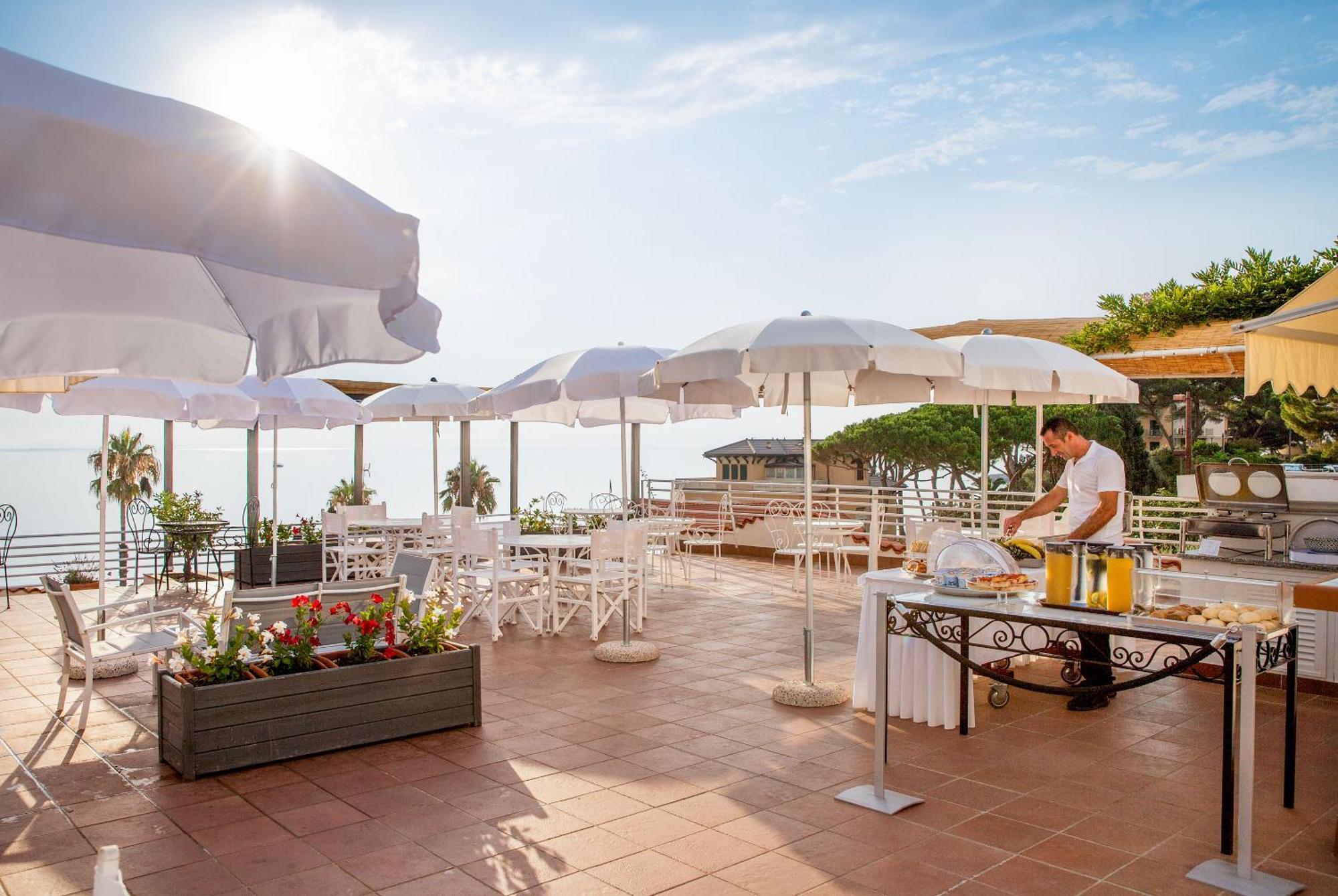 Hotel Moresco Diano Marina Dış mekan fotoğraf