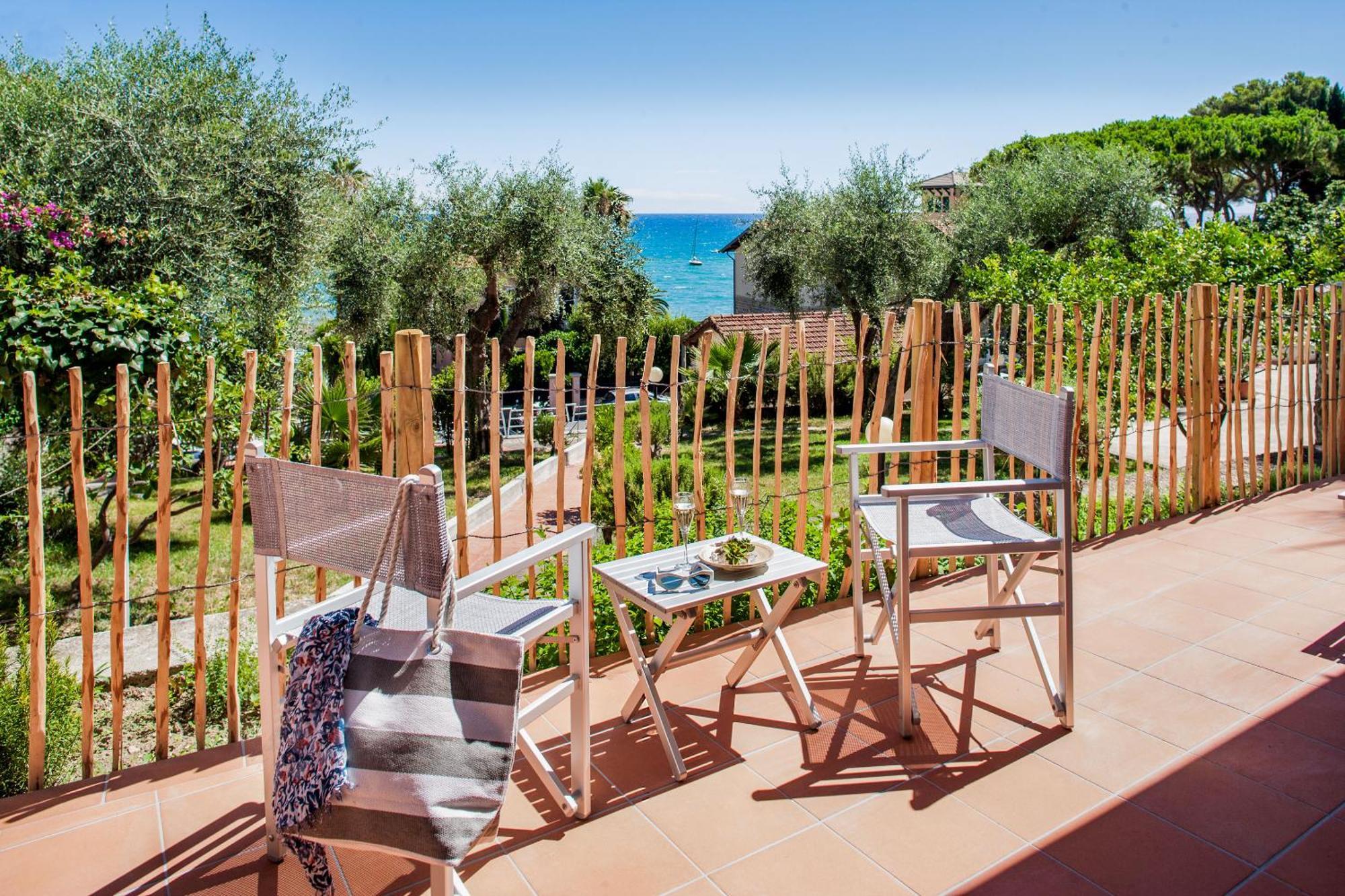 Hotel Moresco Diano Marina Dış mekan fotoğraf